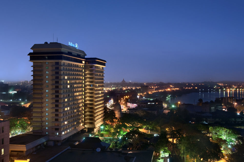 Hilton Colombo Hotel 콜론나와 Sri Lanka thumbnail